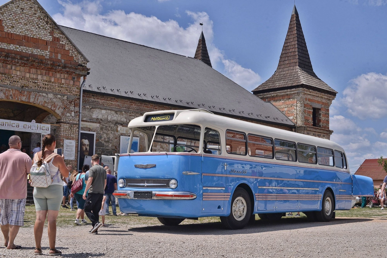 Szirmabesenyői Oldtimer Kiállítás