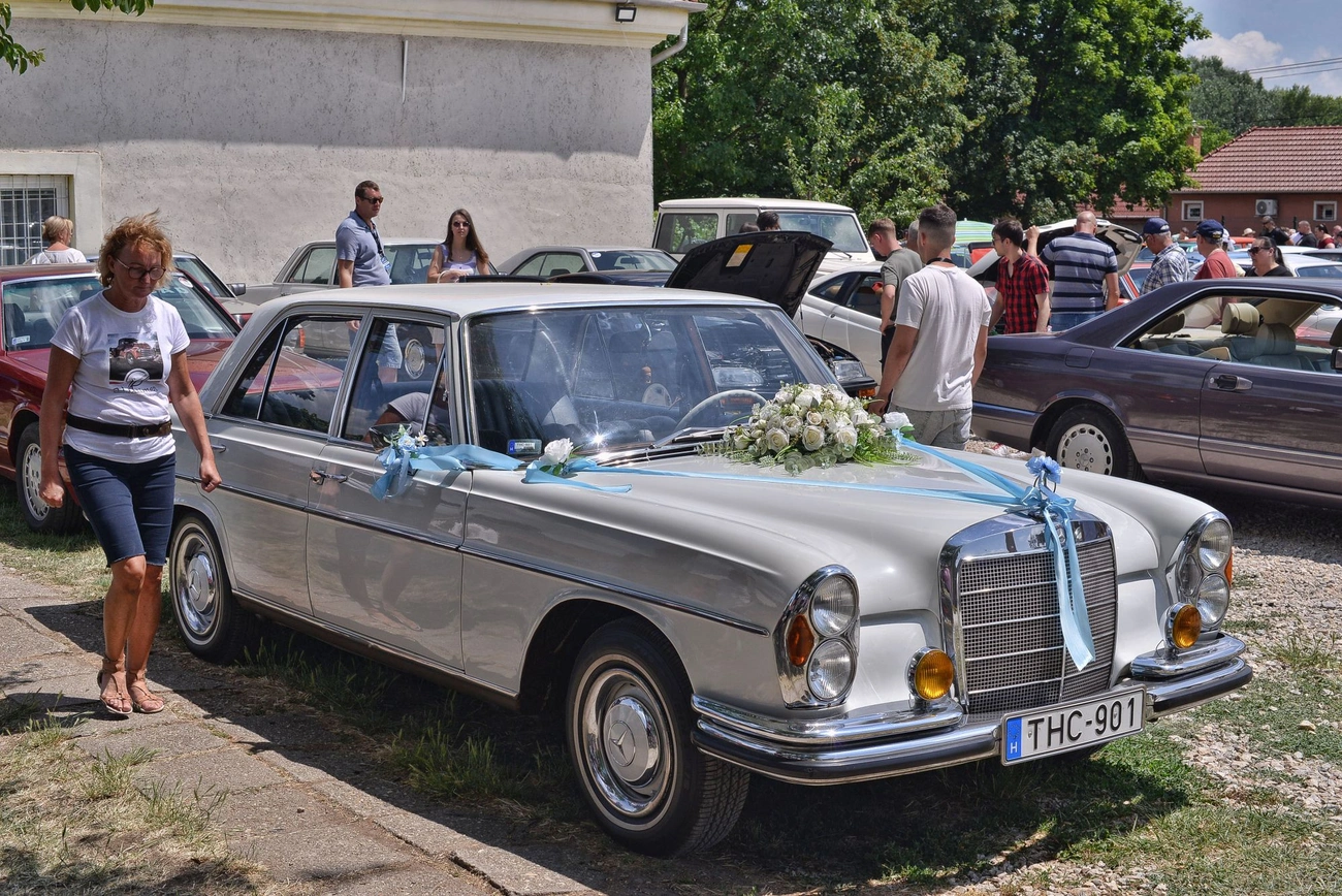 Szirmabesenyői Oldtimer Kiállítás