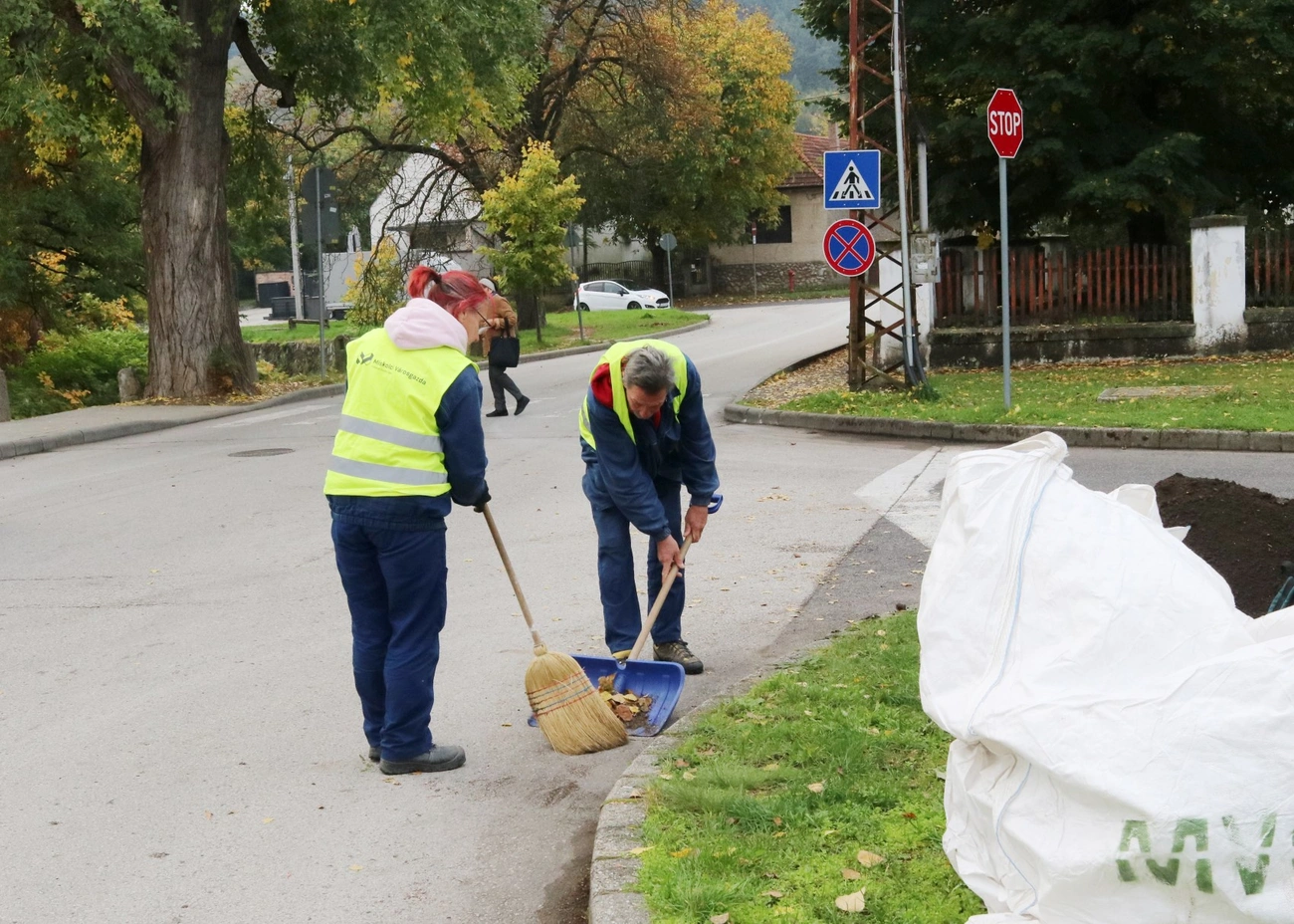 Útburkolati jelek festése és takarítás Diósgyőrben