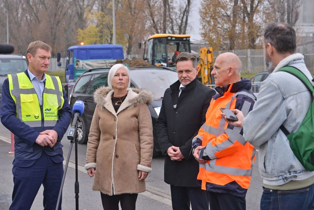 Útfelújítási projekt sajtótájékoztatója