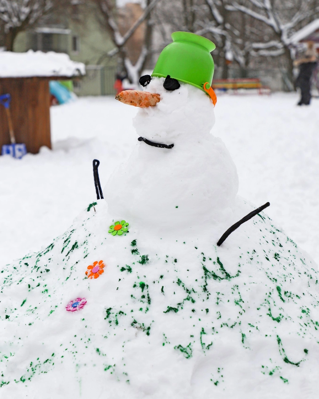 Hóember építés, szánkózás a Brunszvik oviban