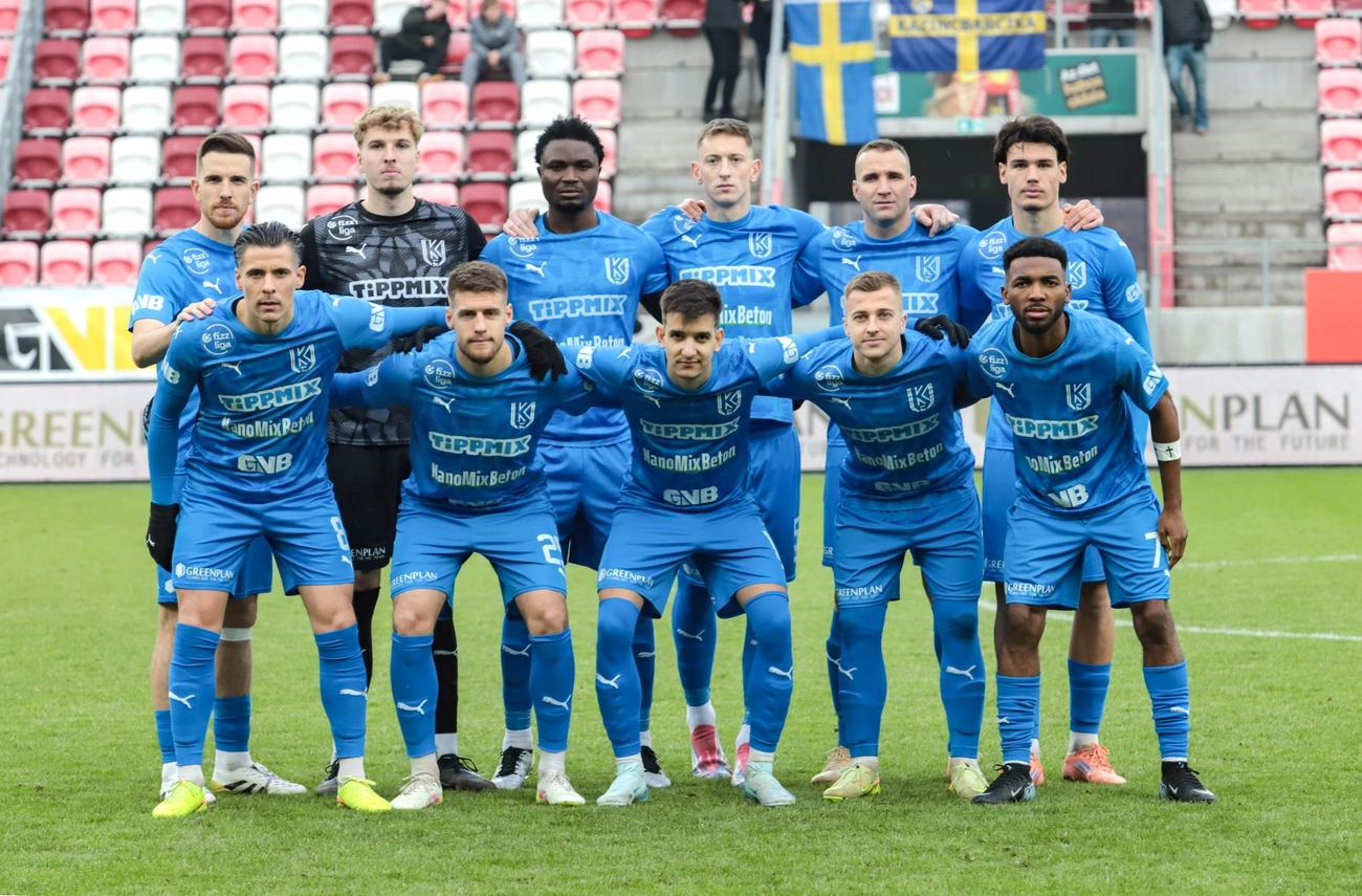 KOLORCITY KAZINCBARCIKA SC - ZTE FC