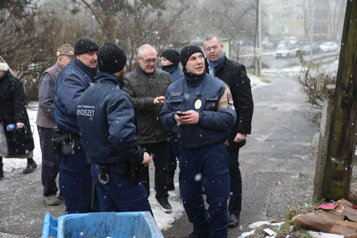 Kiemelt rendészeti ellenőrzést tartottak a Tetemváron. Fotó: Juhász Ákos