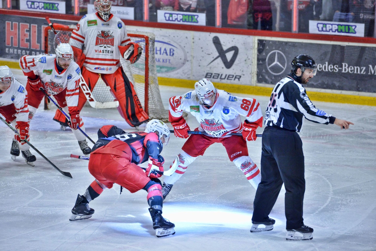 DVTK Jegesmedvék - Gyergyói HK 0-4