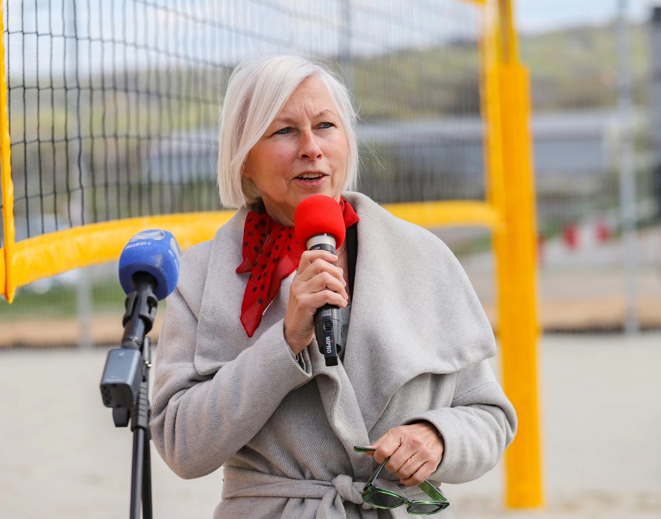 Strandröplabda pálya átadó a DVTK soprtligetben
