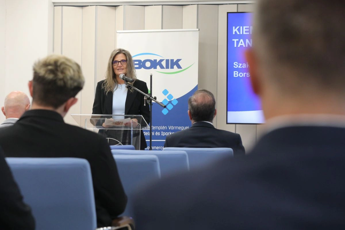 Szakmájukban kiemelkedők – elismerést kaptak a legjobb borsodi diákok. Fotó: Juhász Ákos