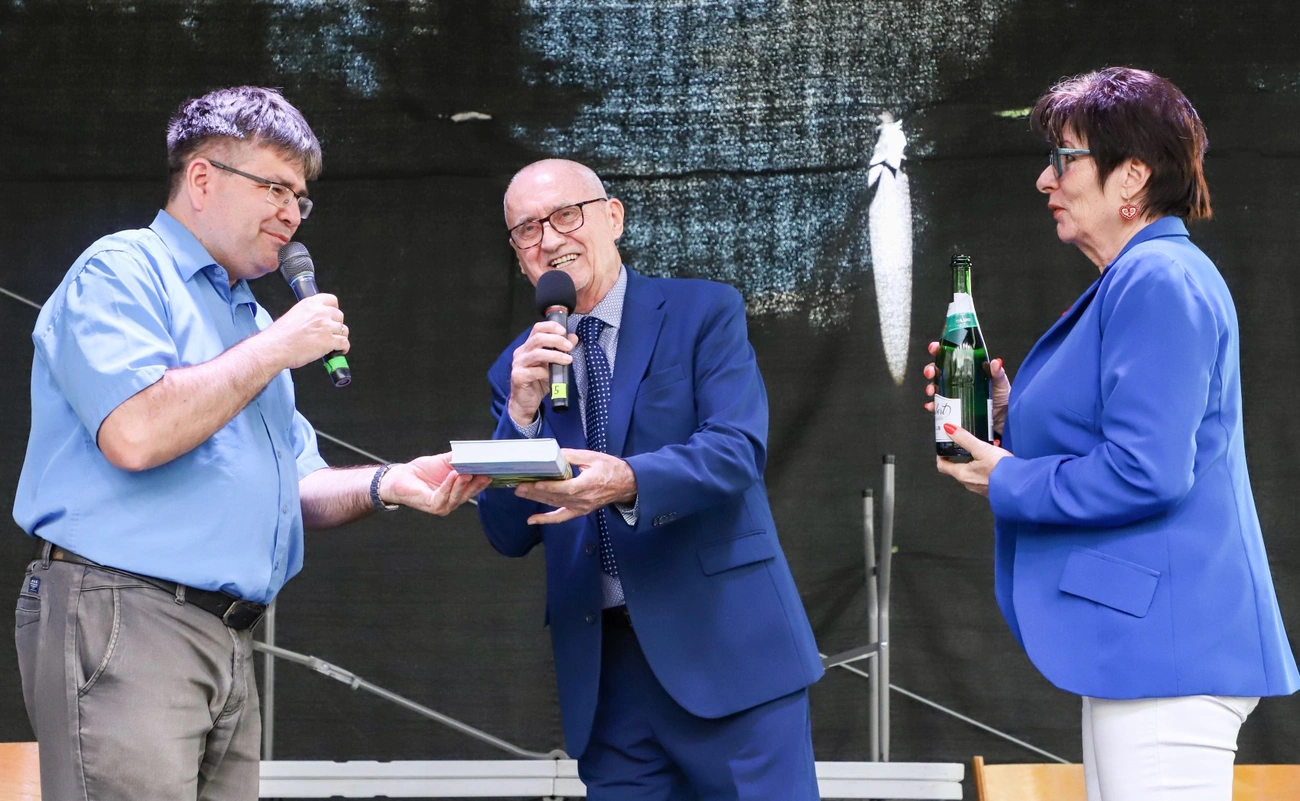 Ünnepi Könyvhét pénteken