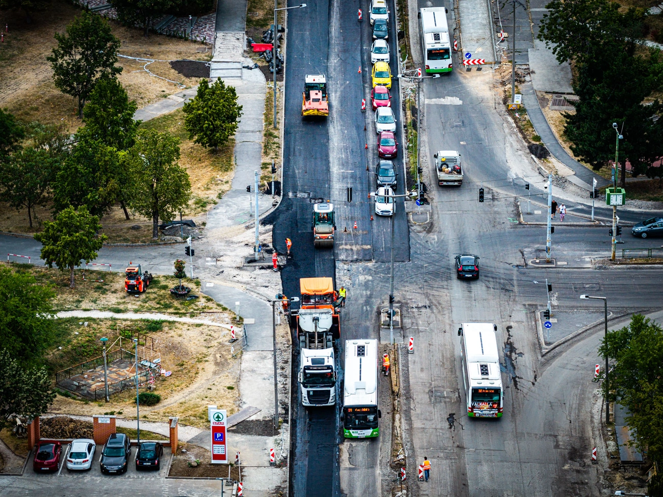 A 26-os felújítása madártávlatból
