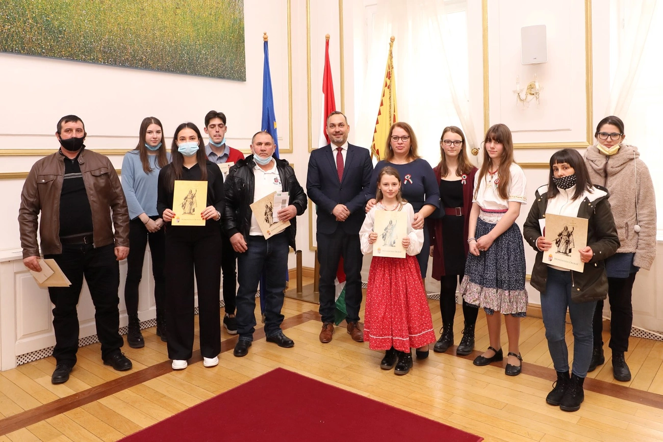 Állampolgársági eskütétel a városházán 