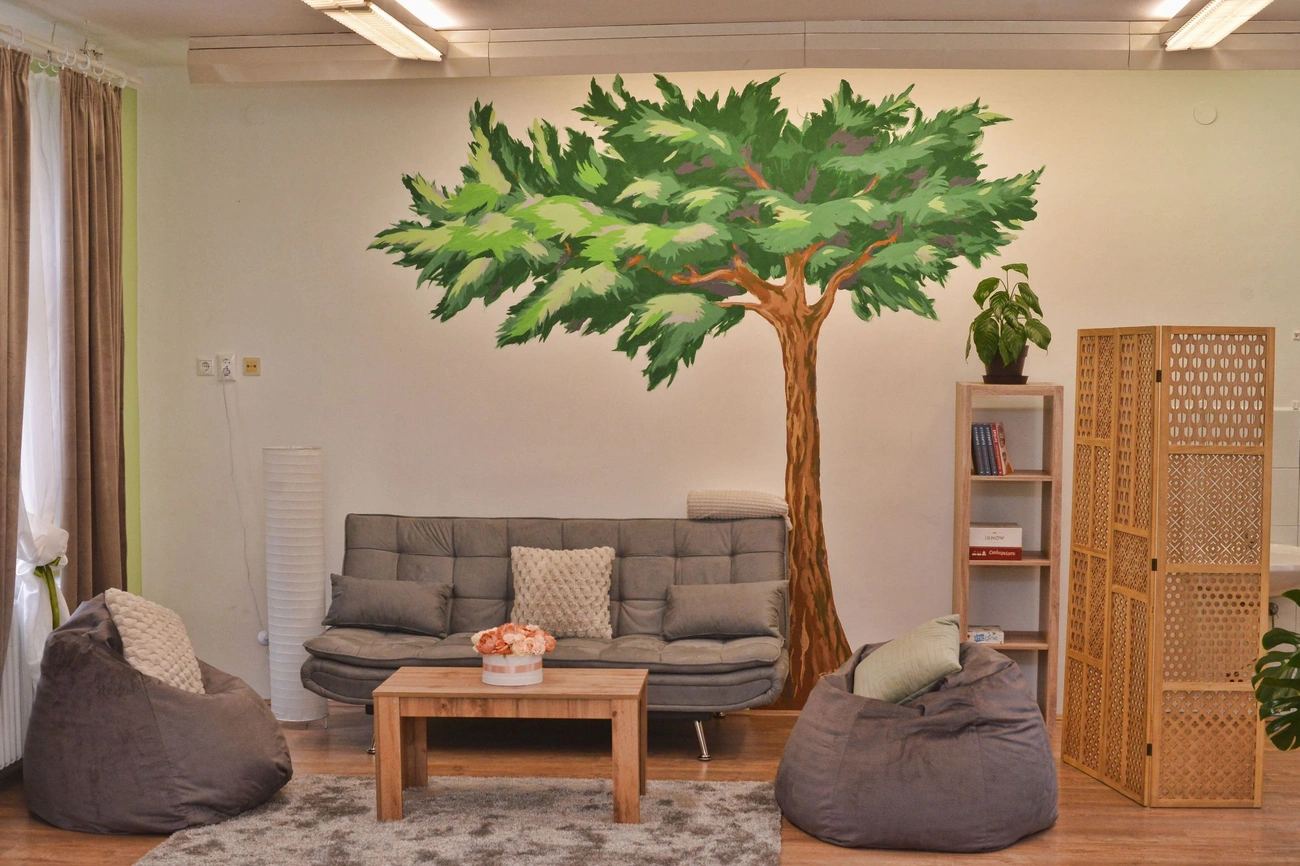 A Miskolci Zrínyi Ilona Gimnázium „Arizona-típusú” szobájának ünnepélyes megnyitója 