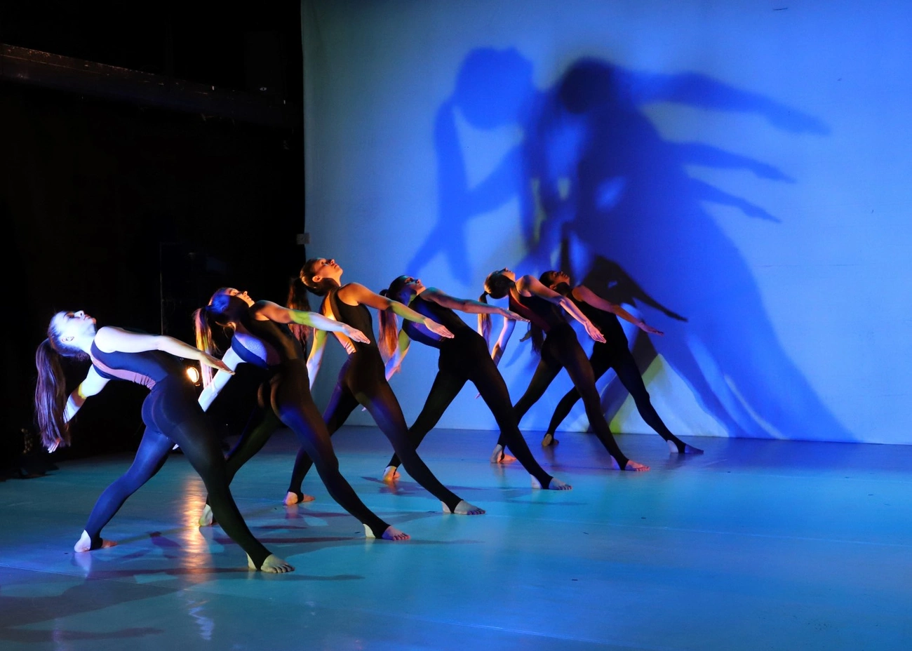 Horizont táncfesztivál - Tátikák / A meztelen majom táncelőadás 