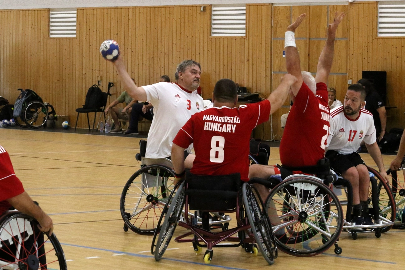 Miskolcon edzőtáborozott a magyar kerekesszékes kézilabda válogatott 
