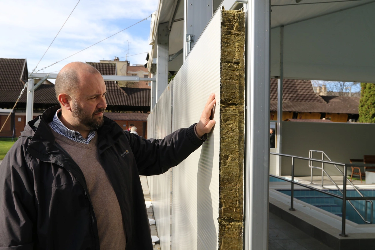 Téliesítés a Selyemréti Strandfürdőben 