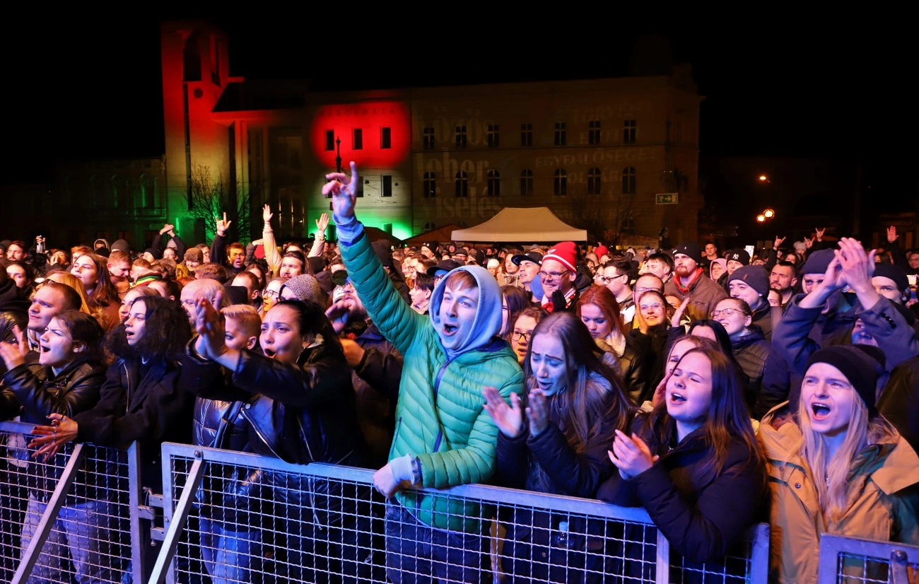 Szabad Miskolcz - koncertek a Szent István téren II. 