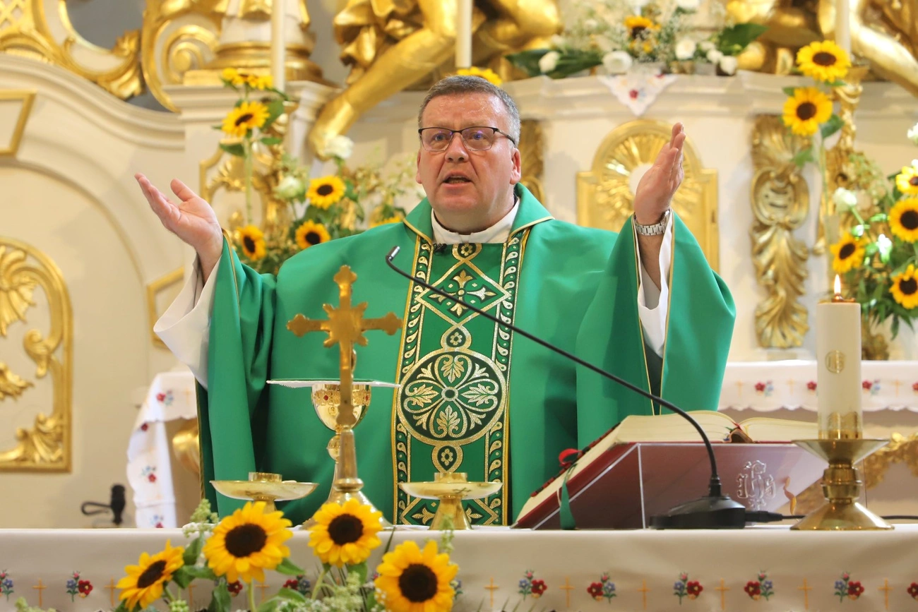 Szabó József diósgyőri plébános beiktatása 