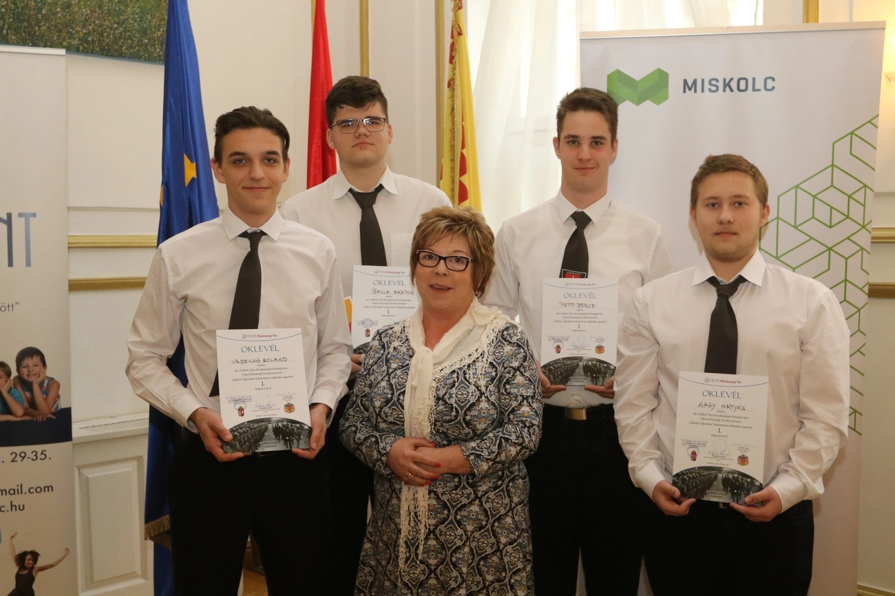 Történelemverseny Trianonról -  eredményhirdetés 