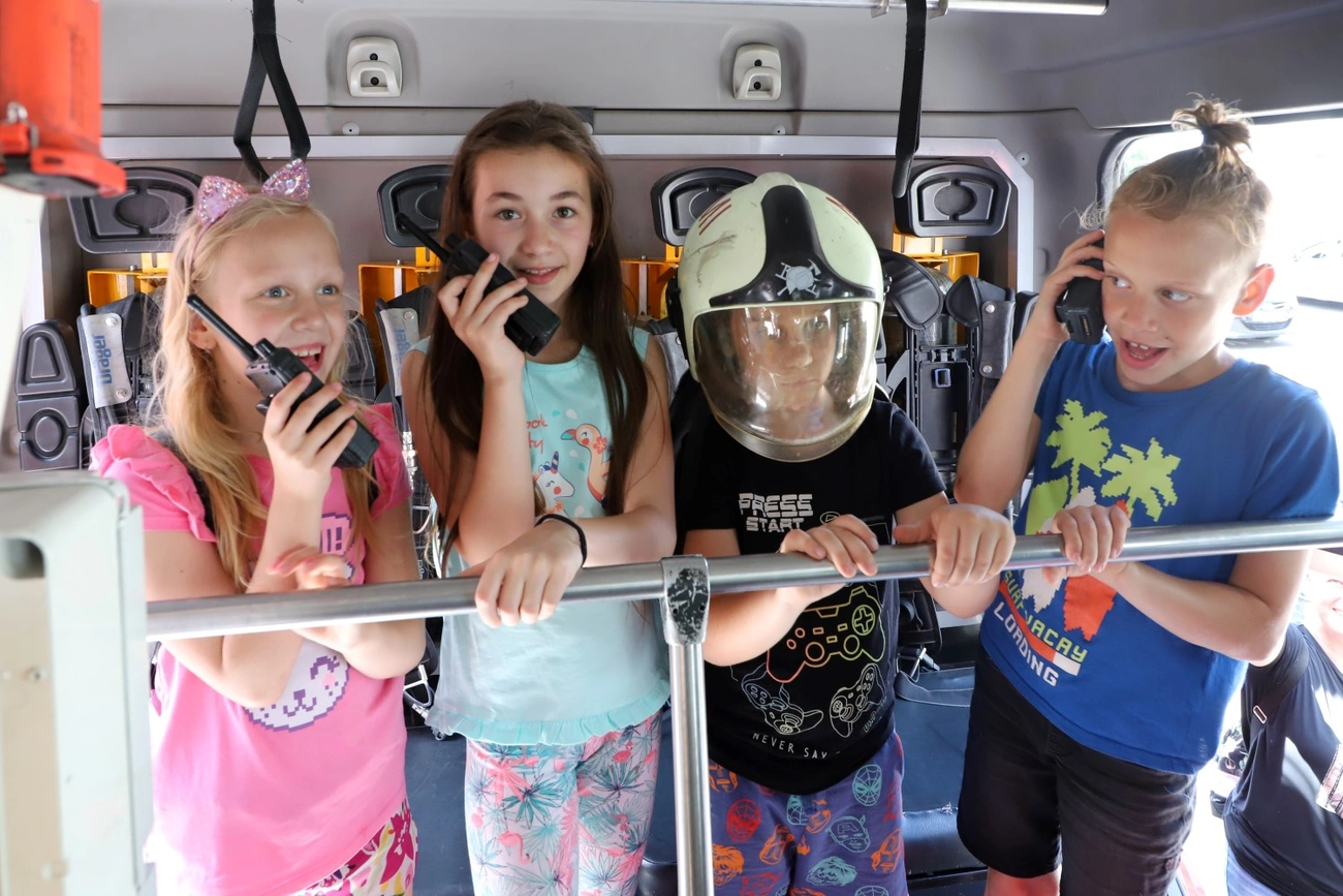 Nyitott szertárkapuk - gyermeknap a Tűzoltóságon 