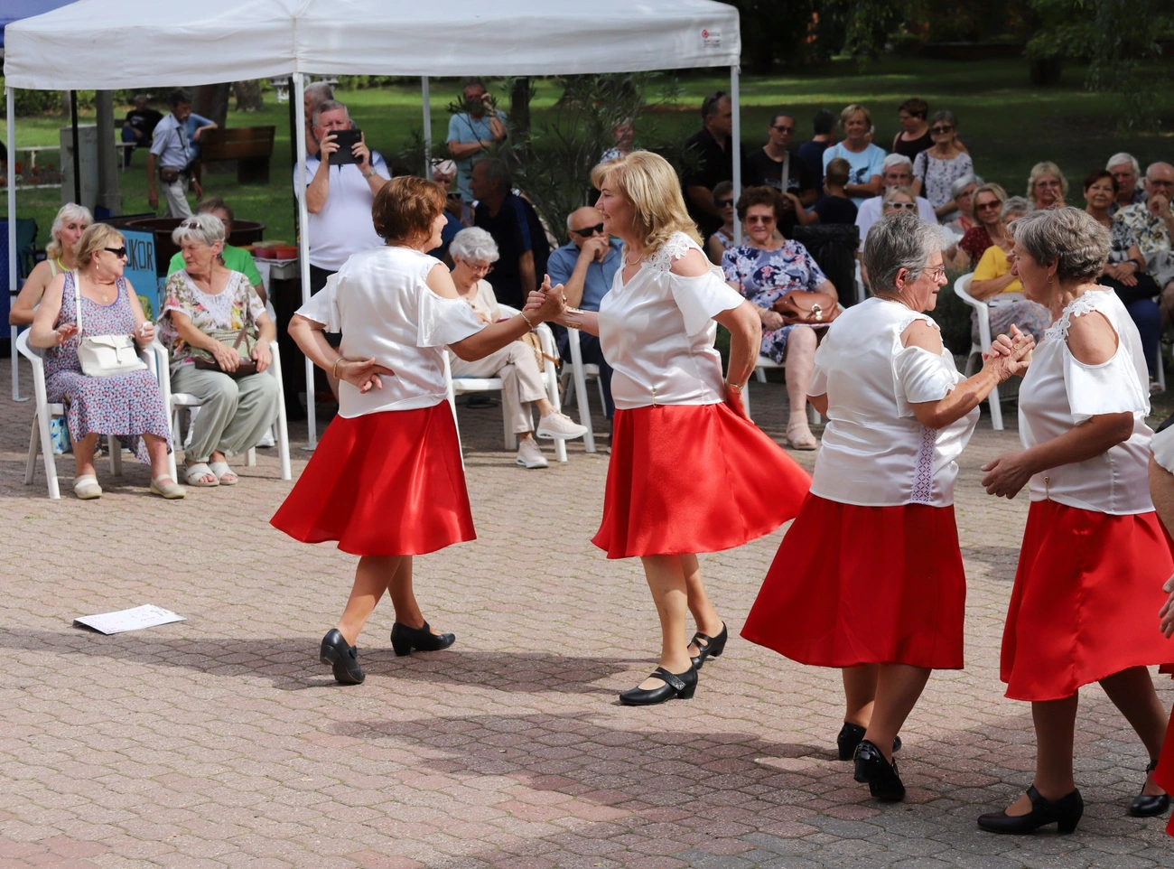 Hejőcsabai nyárbúcsúztató a Gárdonyiban parkban