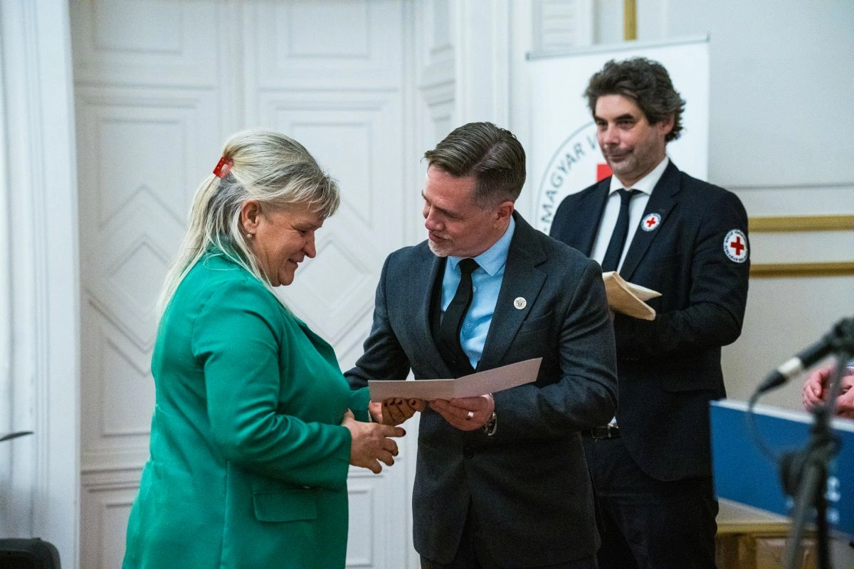 A városházán jutalmazták a rendszeres véradókat. Fotó: Horváth Csongor