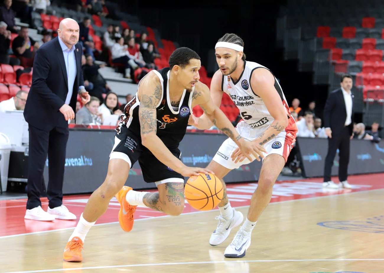 Szolnoki Olajbányász – Pallacanestro Trieste 