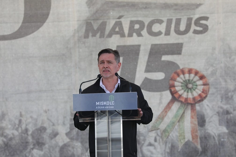 Március 15-ei megelékezés a Szent István téren