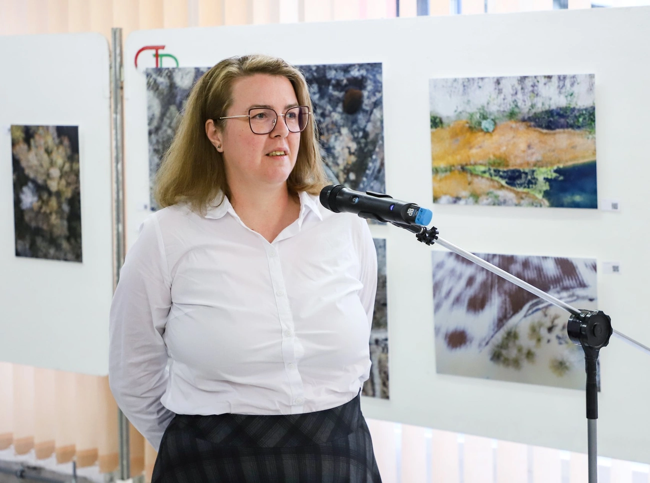 Herendy Adrienn drónfotó kiállítása a Telekiben