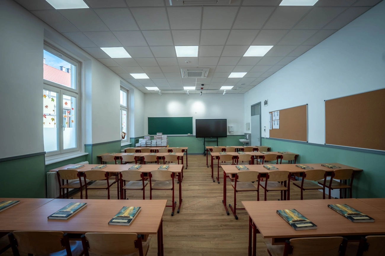 Új épületszárnyat adtak át a Lévay József Református Gimnáziumban