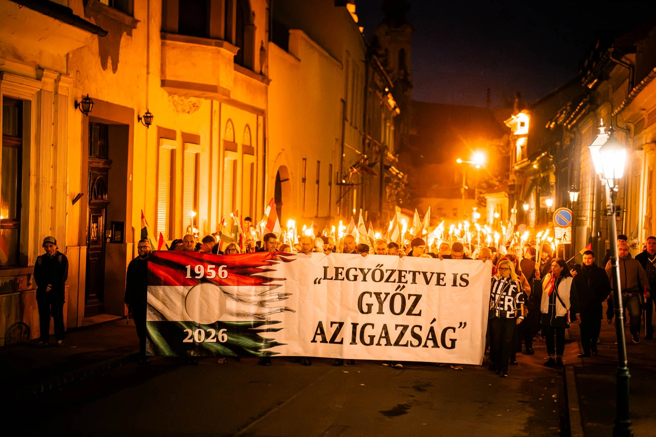 Fidesz-KDNP fáklyás felvonulás Gulyás Gergellyel