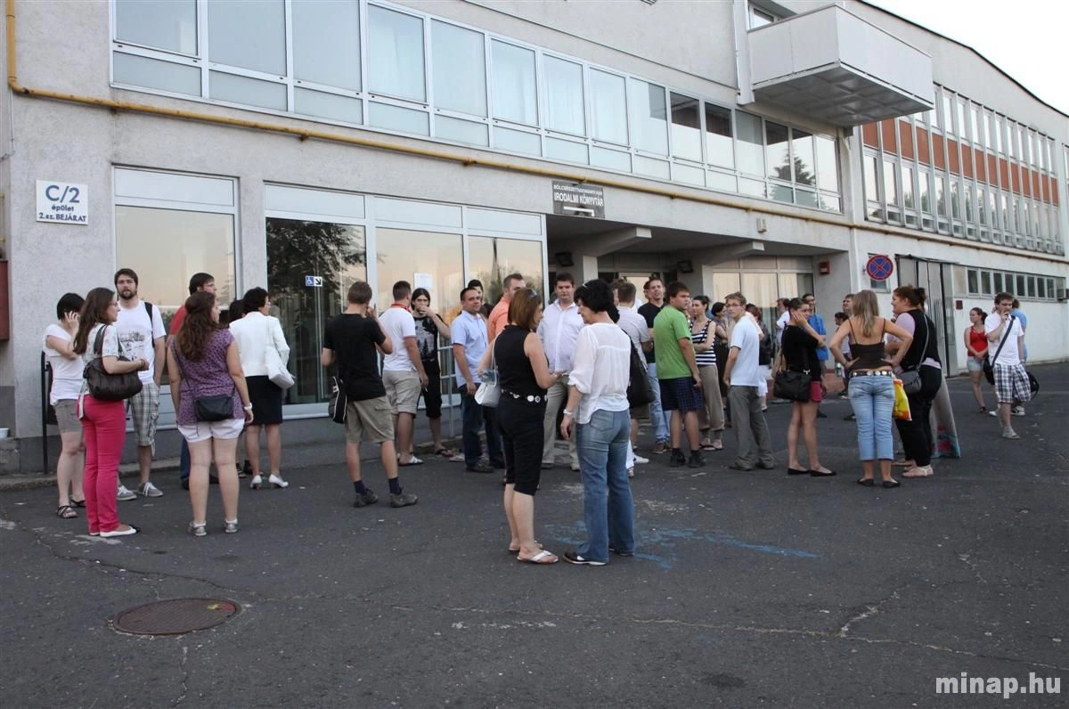 Éjszakai értékdemonstráció a Miskolci Egyetemért
