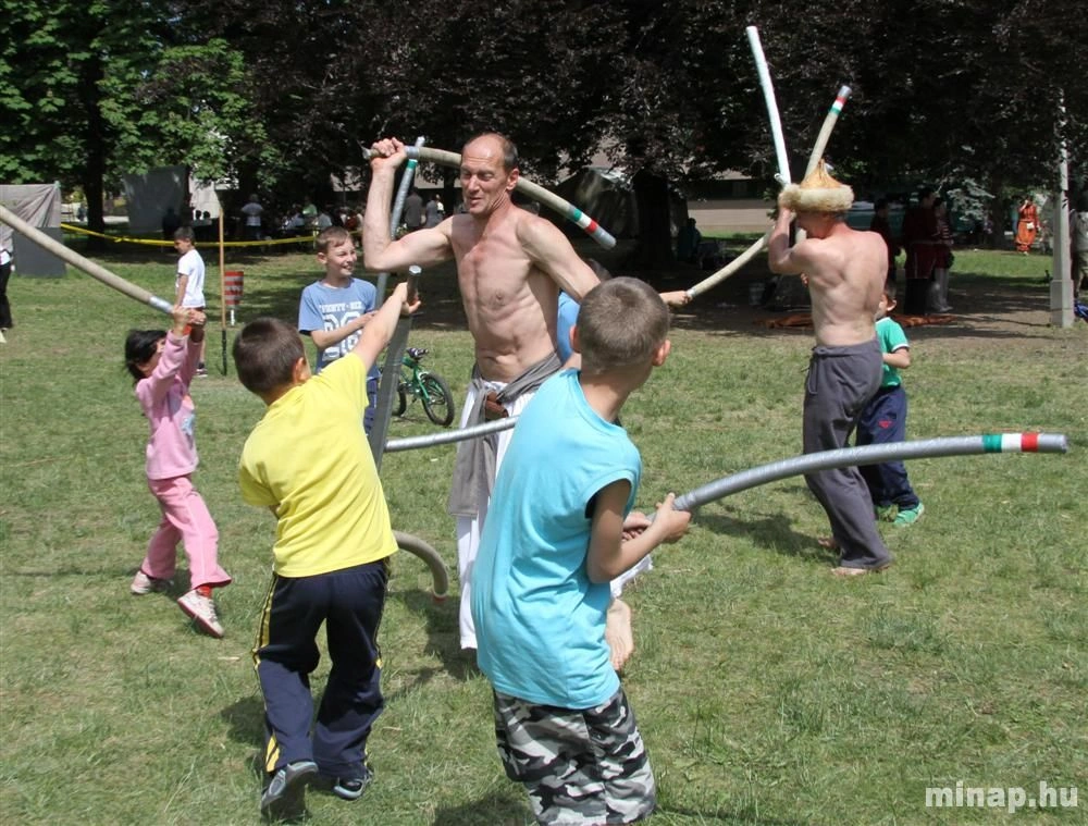 Baranta bemutatók és kirakodóvásár a Népkertben