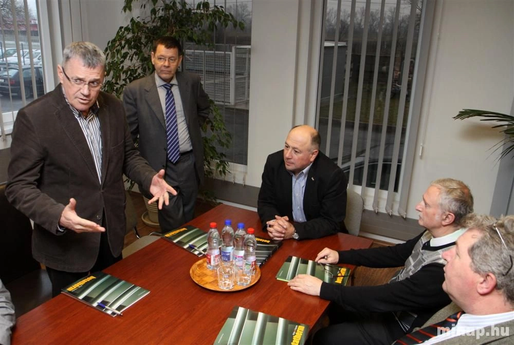 Kriza Ákos polgármester látogatása a Betatherm Kft-nél és a Fux Zrt-nél