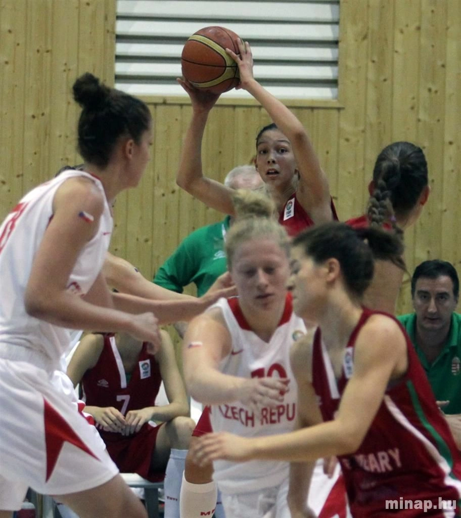 U16 Női kosárlabda: Csehország - Magyarország