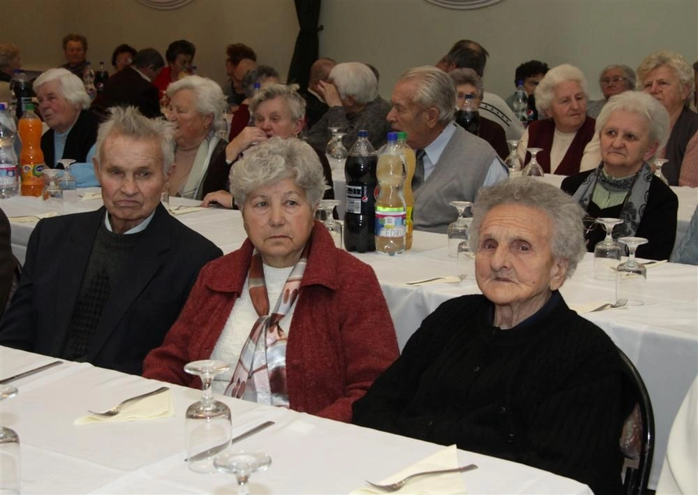 Idősek Napja a Görömbölyi Közösségi Házban