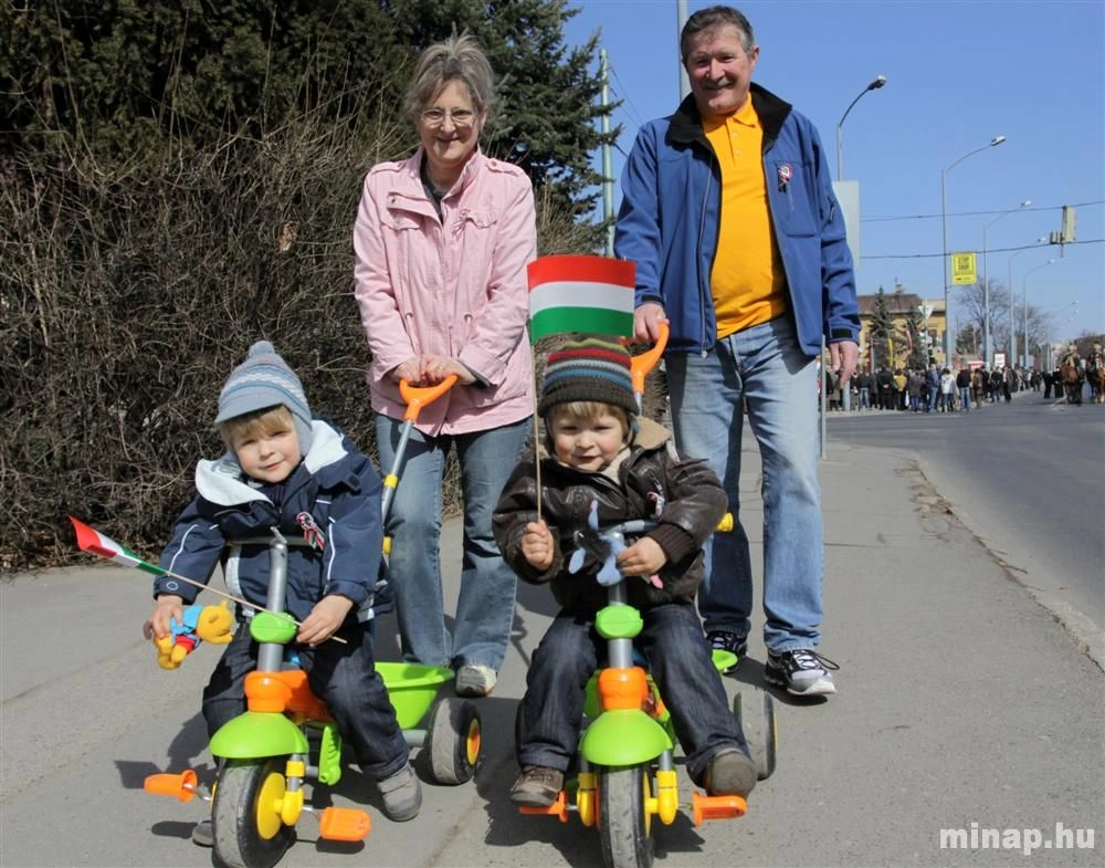 Ünnepi koszorúzások Miskolcon
