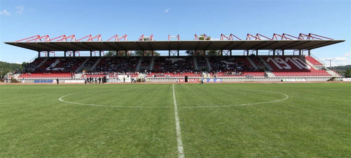 Egyszerre olvasás világrekordja a DVTK Stadionban