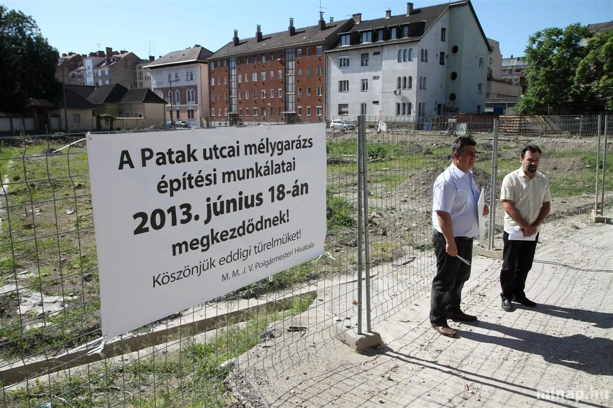 MSZP sajtótájékoztató a Patak utcán