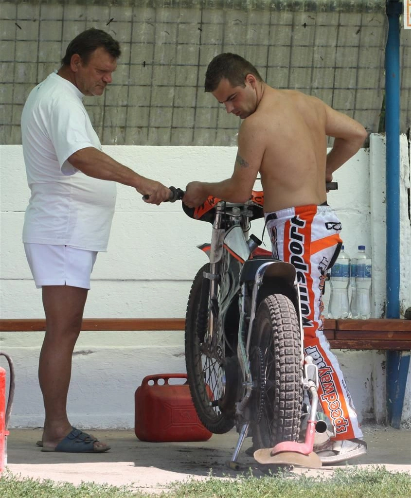 Salakmotor páros EB elődöntő válogató edzés a Népkertben