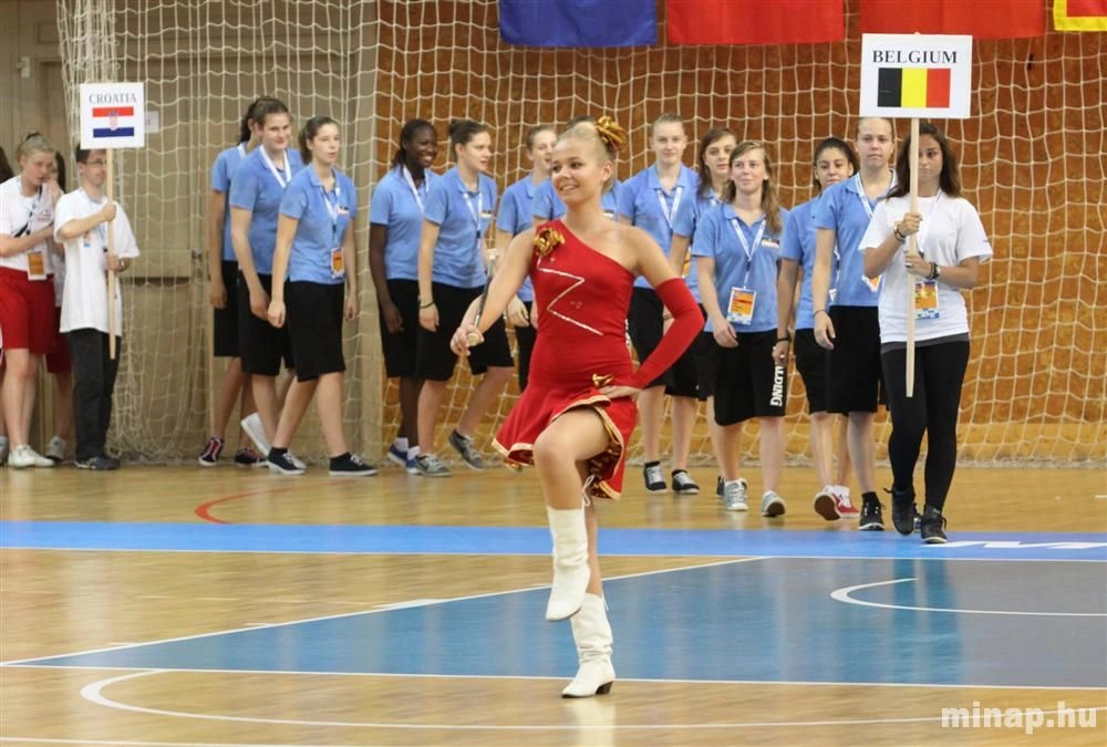 Az U16-os A divíziós női kosárlabda Európa-bajnokság megnyitója
