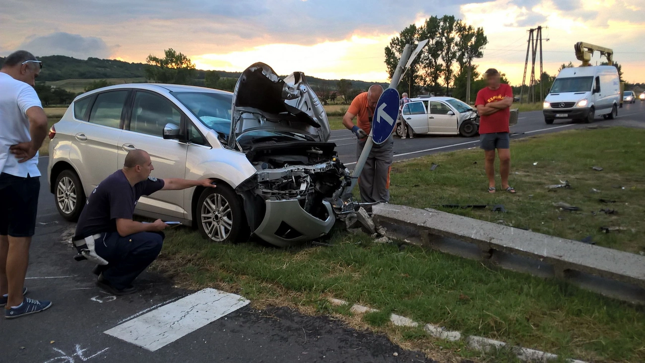 Baleset Nyékládházánál a 3-as úton