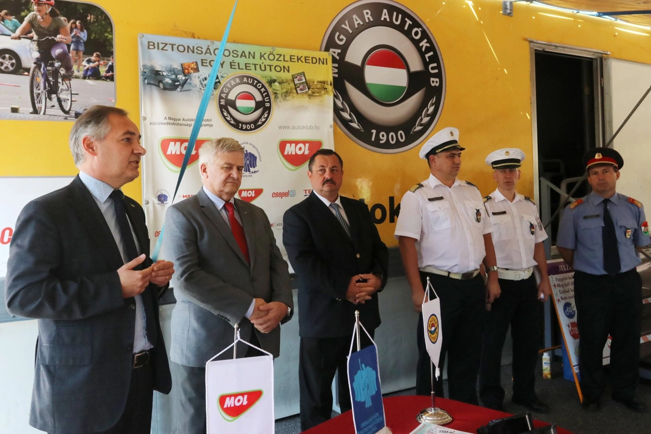 Közlekedésbiztonsági bemutató