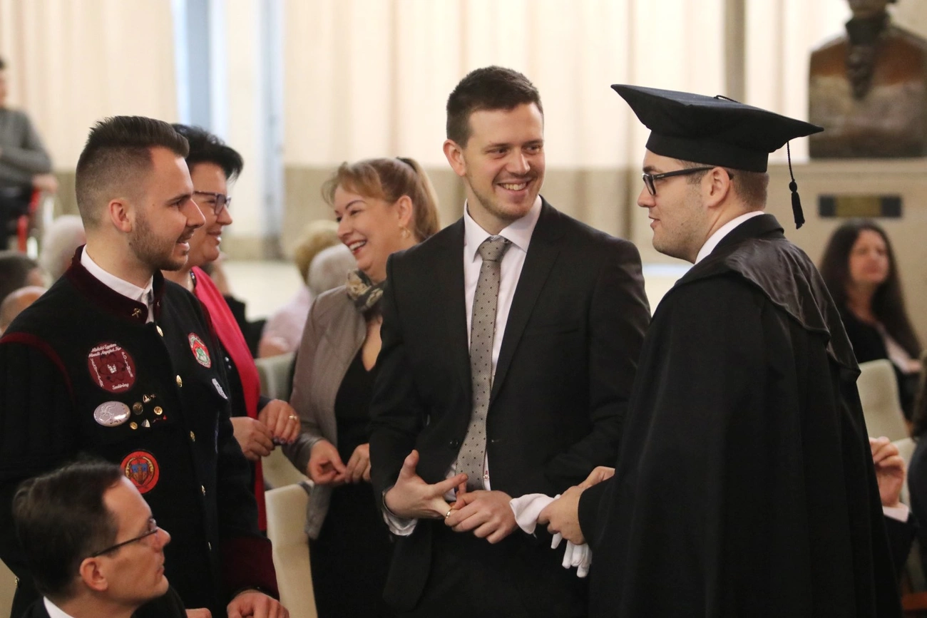 Diplomaátadó ünnepség a Miskolci Egyetemen