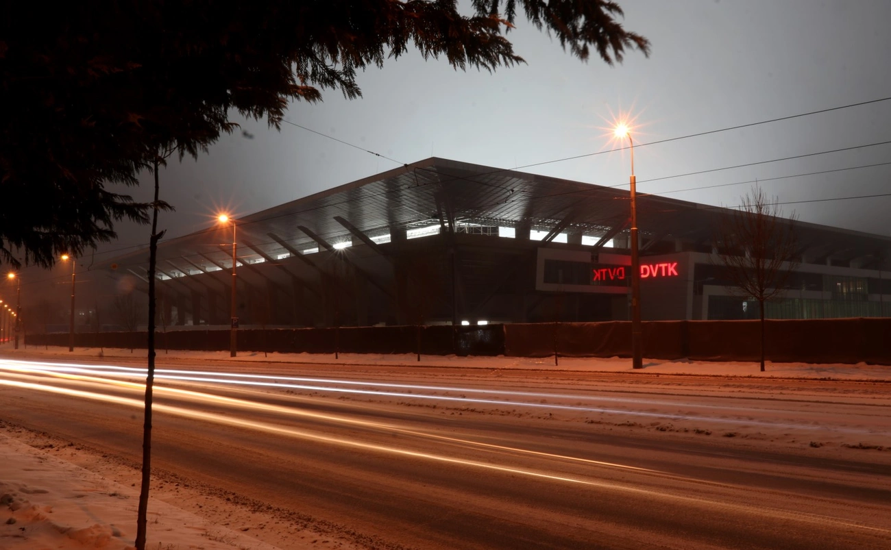 DVTK stadion esti kivilágításban