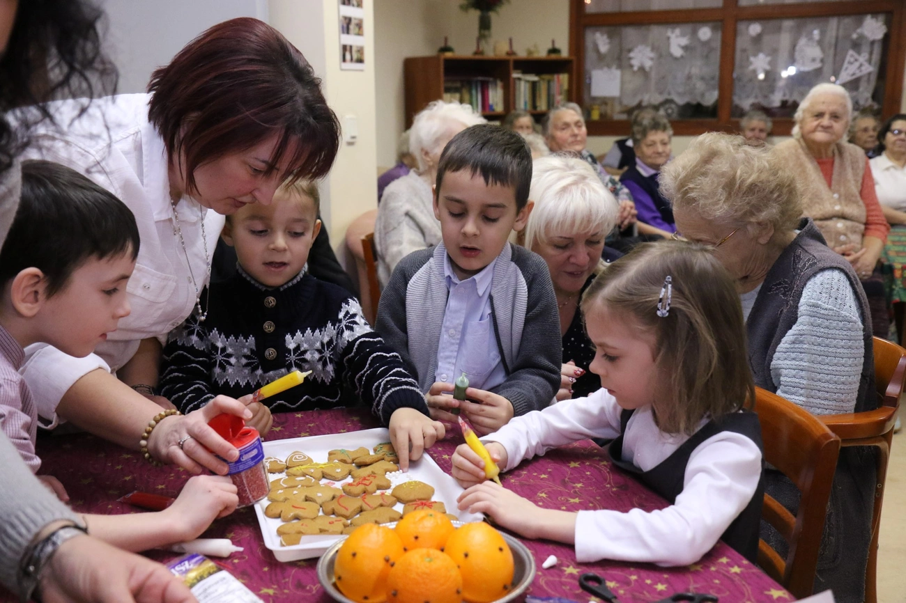 Generációk találkozása az Advent jegyében