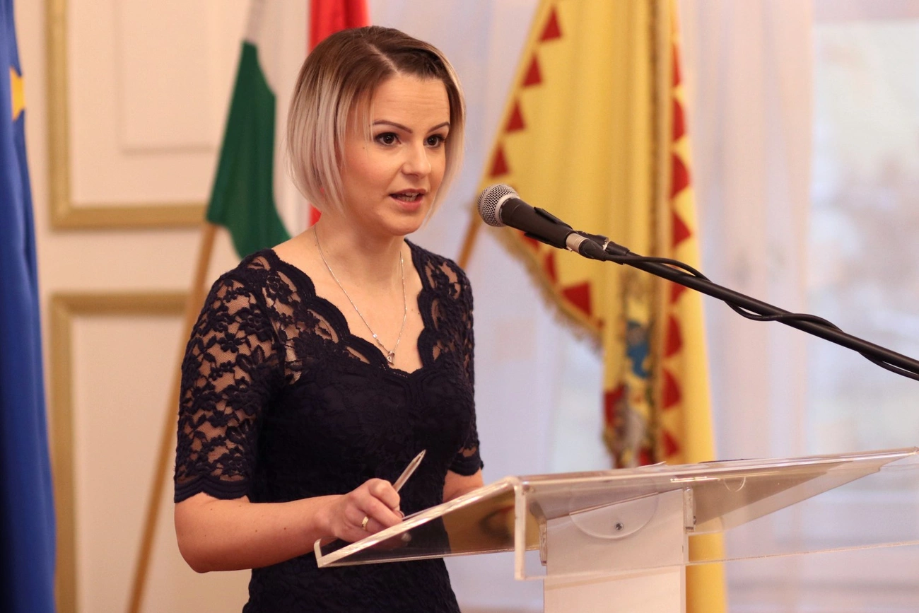 Kiváló tanulókat tüntettek ki a városházán