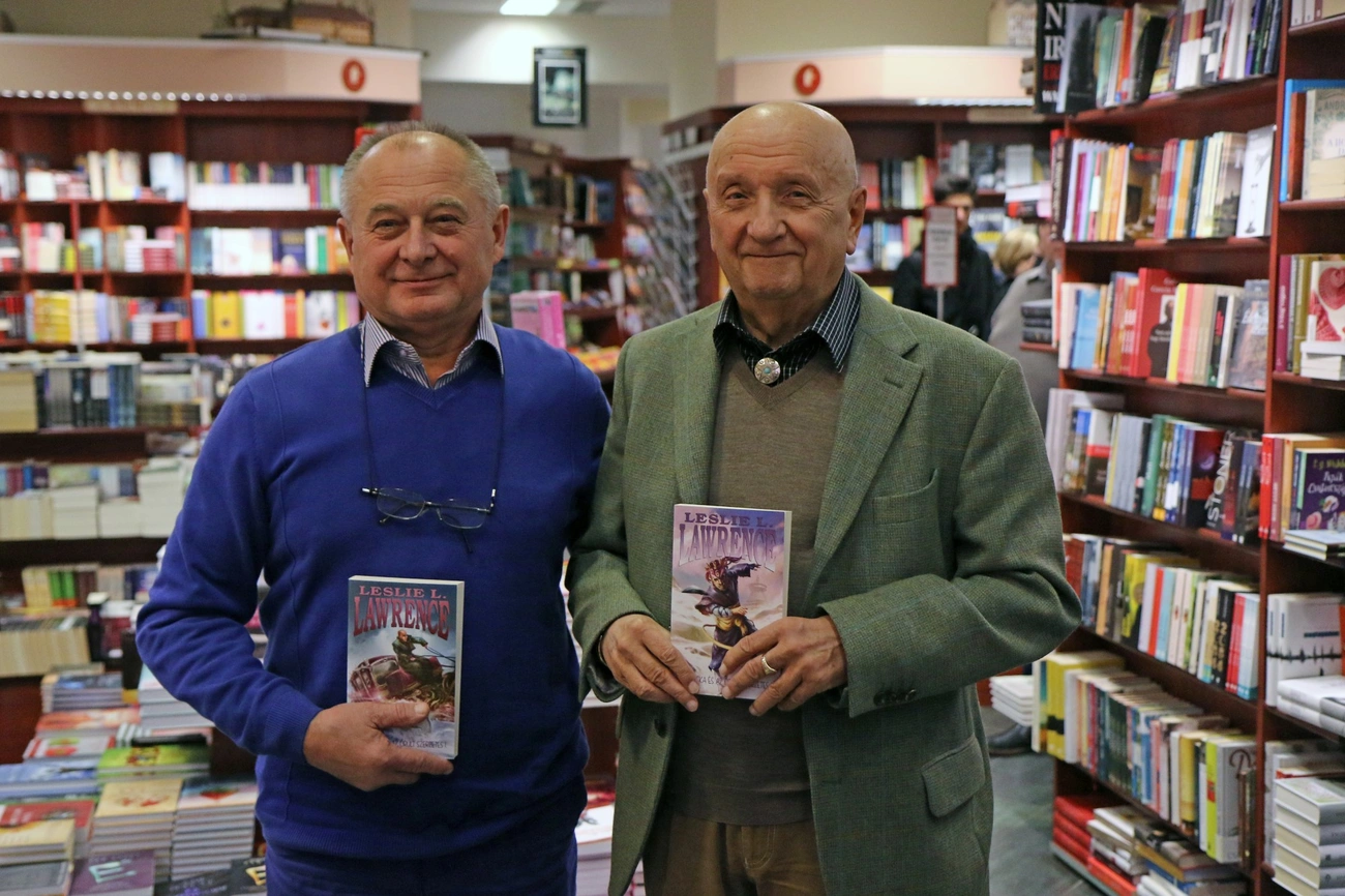 Leslie L. Lawrence dedikált a Géniusz Könyváruházban
