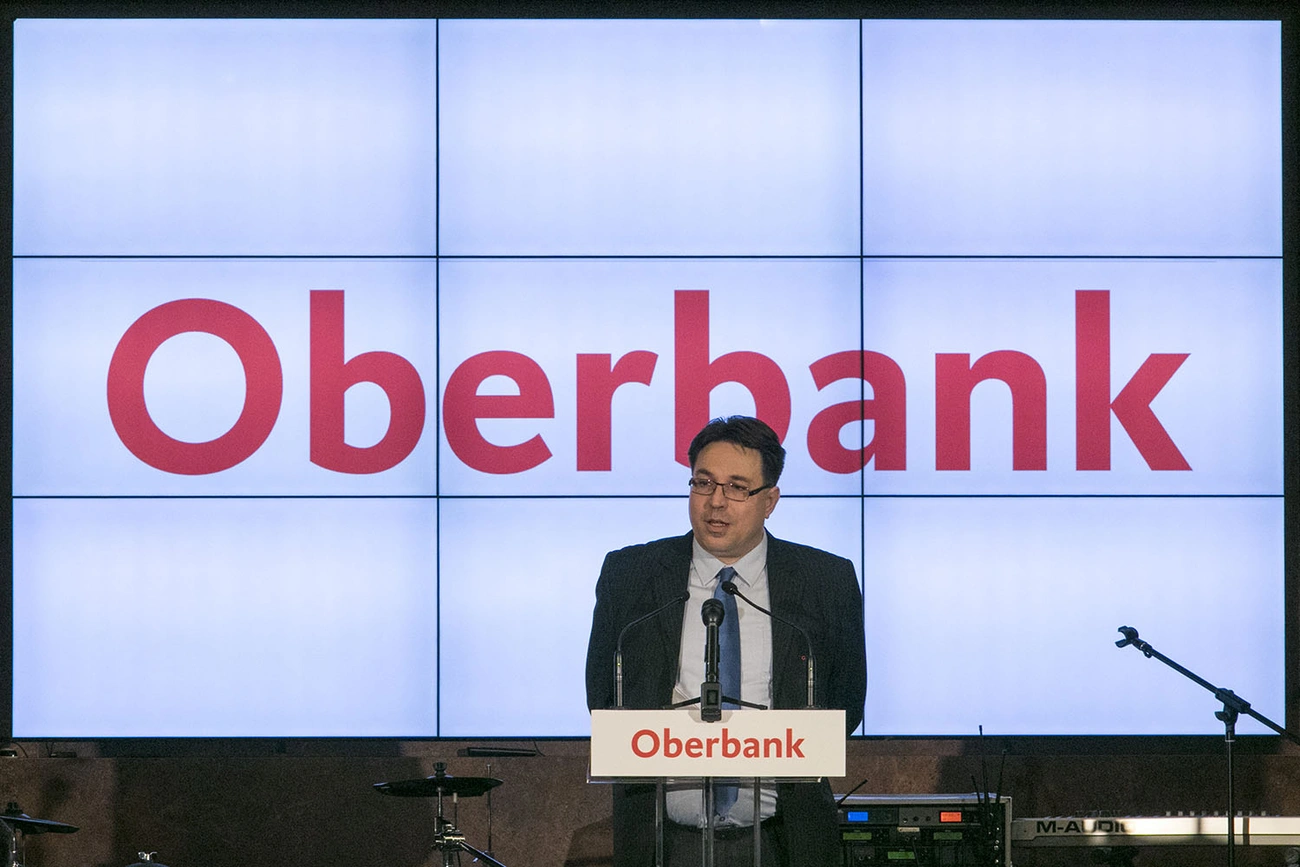 Ünnepi est az Oberbank miskolci fiókjának megnyitója alkalmából