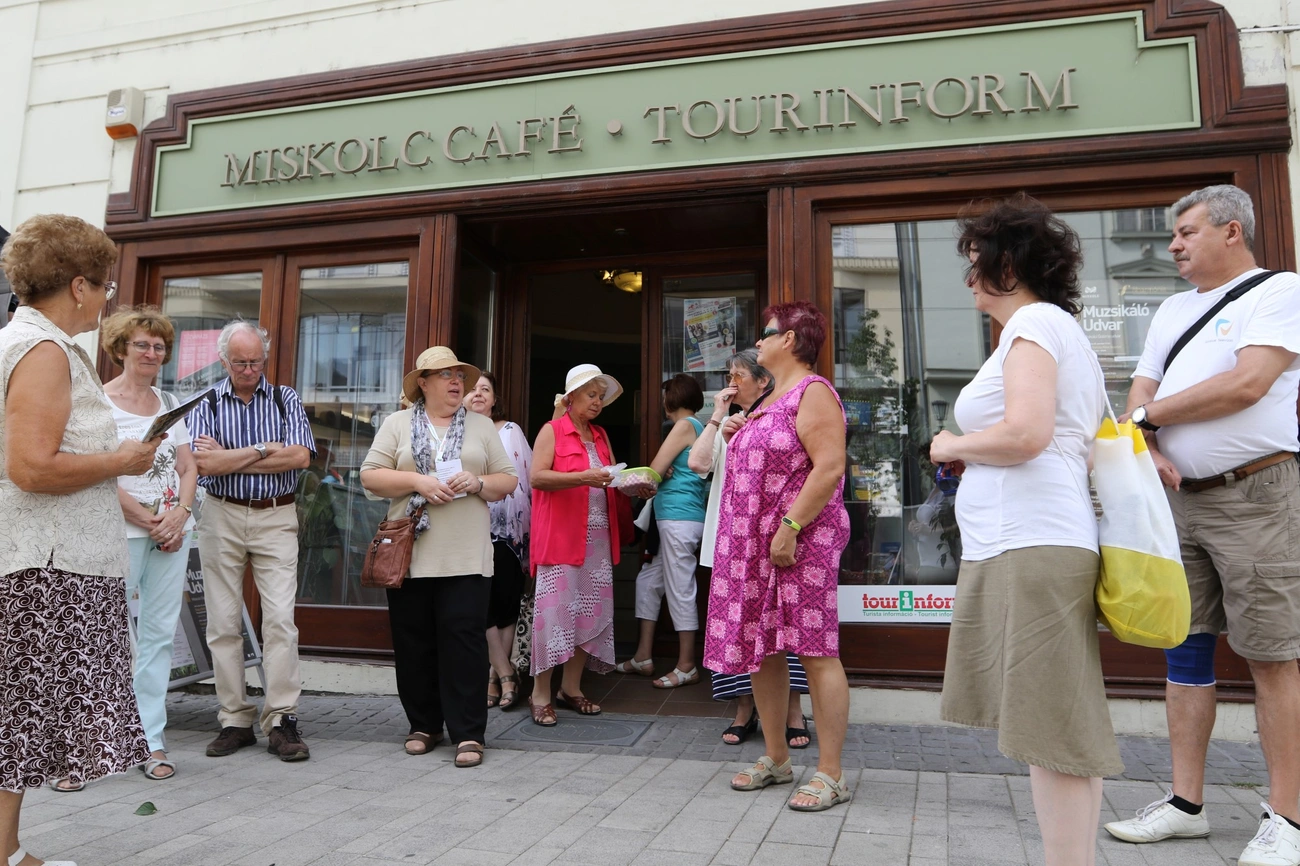 Tematikus belvárosi séta az oroszlán jegyében