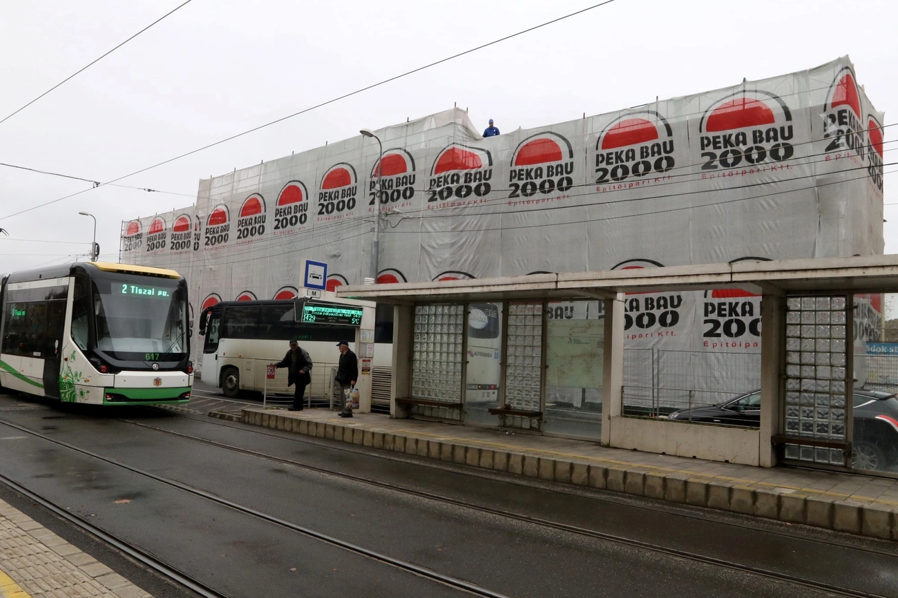 Elkezdődött a Selyemréti Srtandfürdő újabb fejlesztése