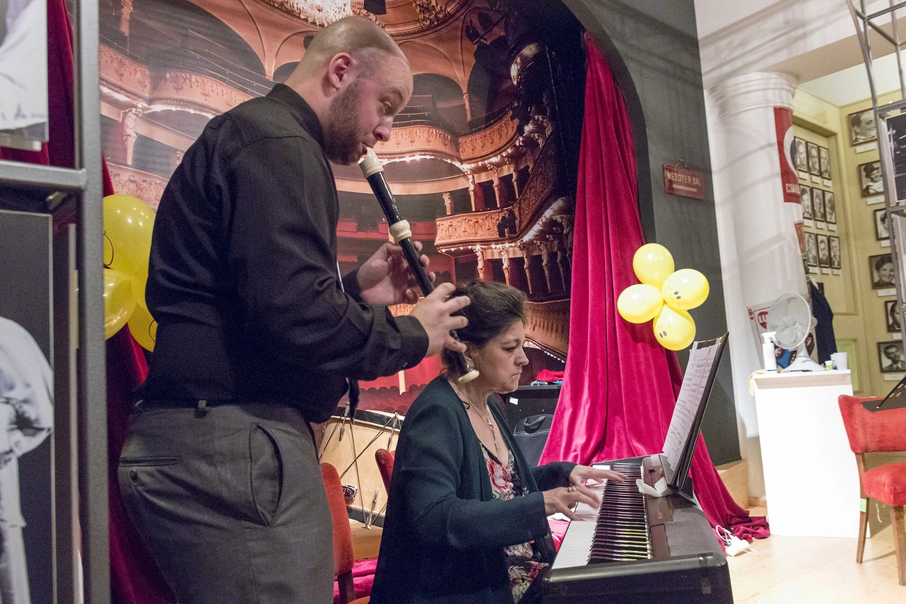 Szurasenkó Dániel zenei rekordkísérlete