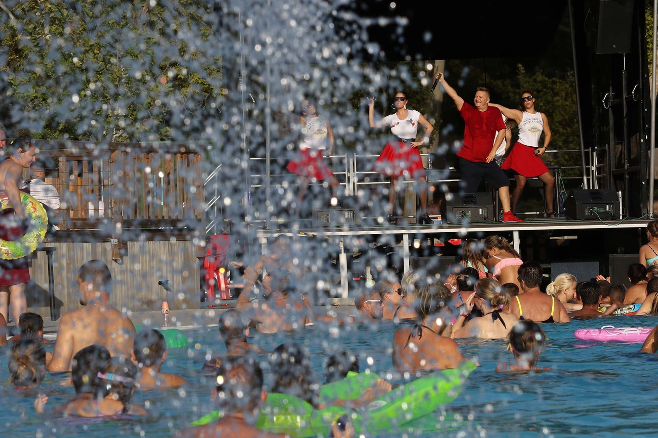 Retro Day az UFO zenekarral a Miskolctapolcai Strandfürdőben